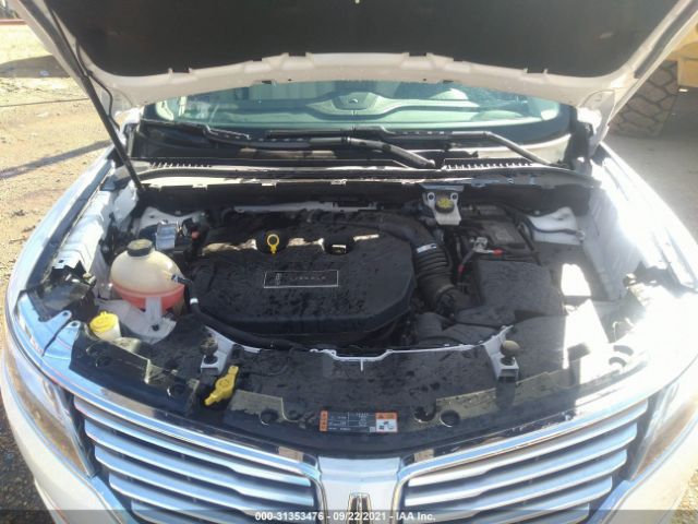 Photo 9 VIN: 5LMCJ1C97HUL62379 - LINCOLN MKC 