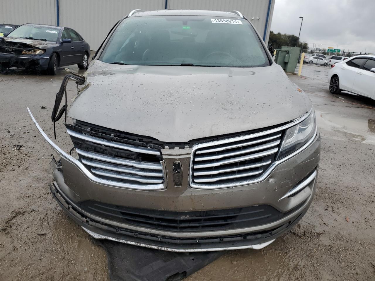 Photo 4 VIN: 5LMCJ1C98HUL33778 - LINCOLN MKC 