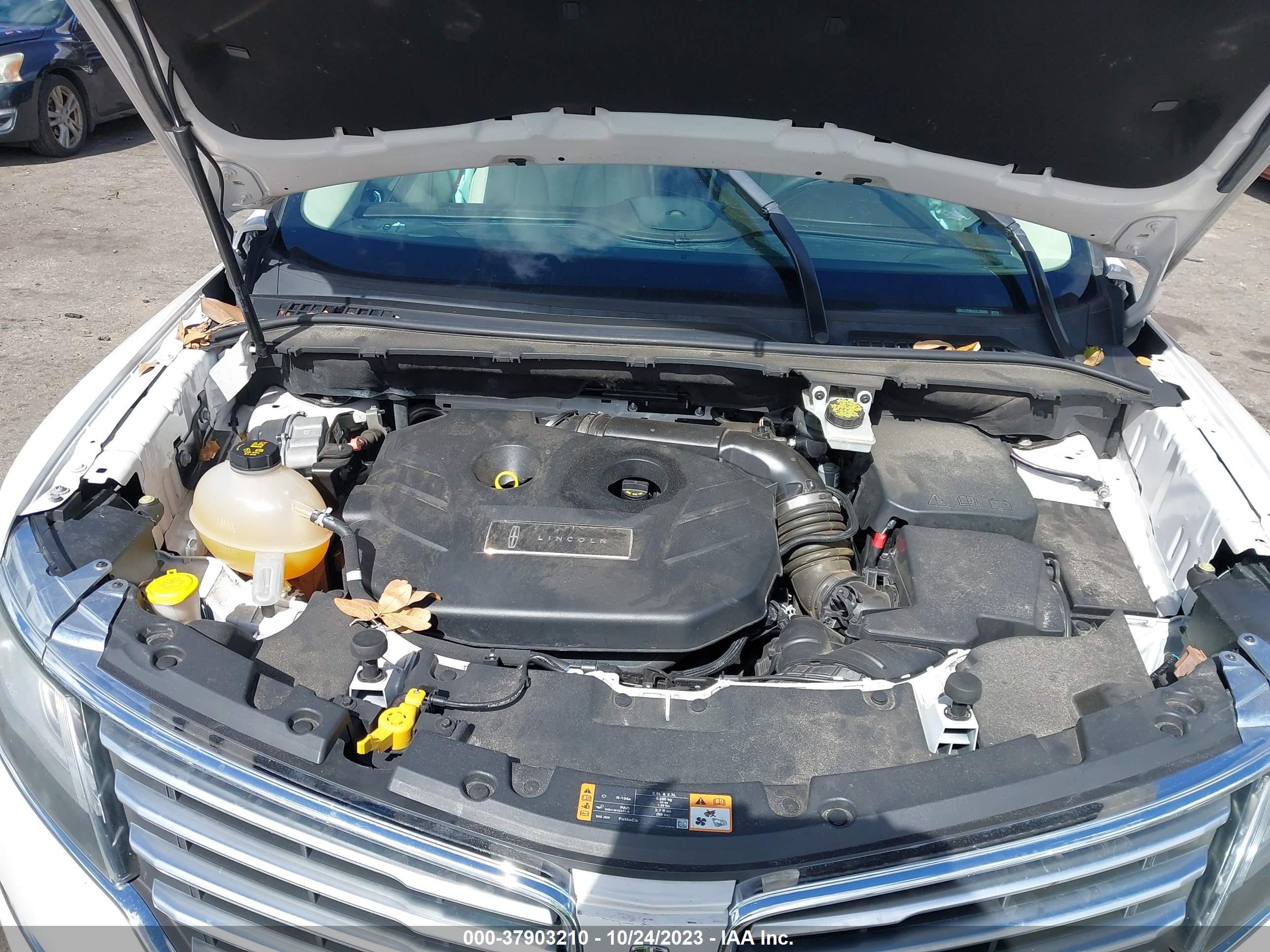 Photo 9 VIN: 5LMCJ1C98JUL28862 - LINCOLN MKC 