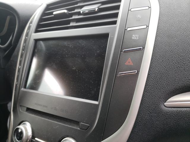 Photo 8 VIN: 5LMCJ1C9XHUL36276 - LINCOLN MKC PREMIE 