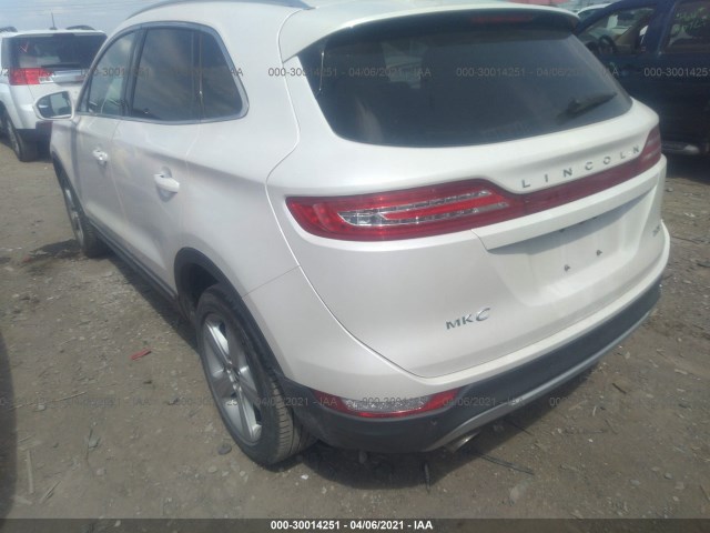 Photo 2 VIN: 5LMCJ1C9XHUL40490 - LINCOLN MKC 