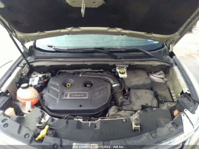 Photo 9 VIN: 5LMCJ1C9XHUL45852 - LINCOLN MKC 