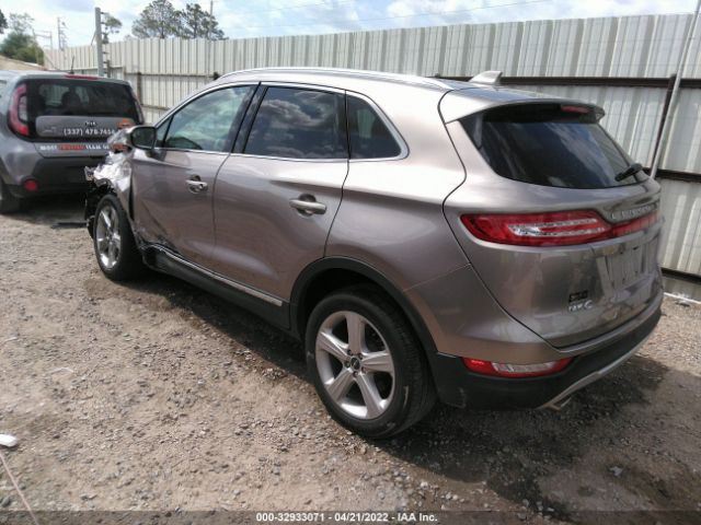 Photo 2 VIN: 5LMCJ1C9XJUL07415 - LINCOLN MKC 