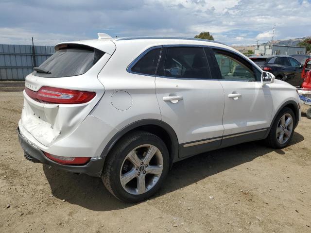 Photo 2 VIN: 5LMCJ1C9XJUL29091 - LINCOLN MKC PREMIE 