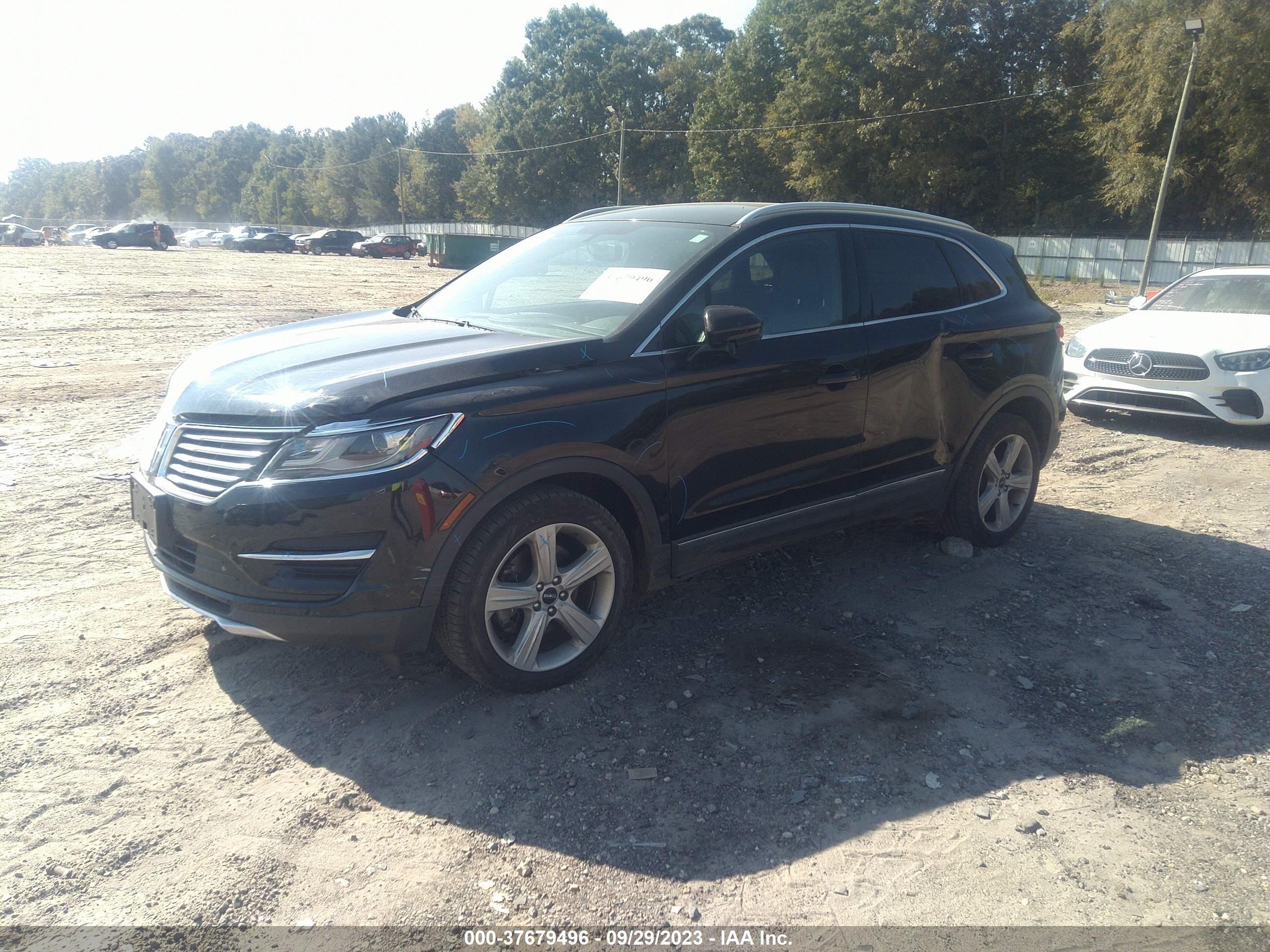 Photo 1 VIN: 5LMCJ1C9XJUL29141 - LINCOLN MKC 