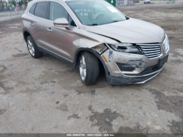 Photo 0 VIN: 5LMCJ1C9XJUL32380 - LINCOLN MKC 