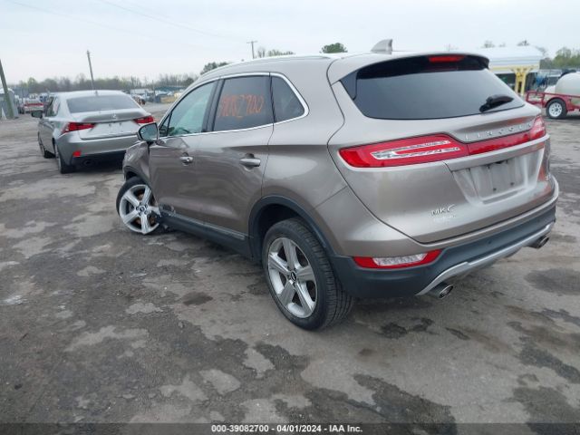 Photo 2 VIN: 5LMCJ1C9XJUL32380 - LINCOLN MKC 