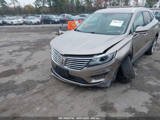 Photo 5 VIN: 5LMCJ1C9XJUL32380 - LINCOLN MKC 