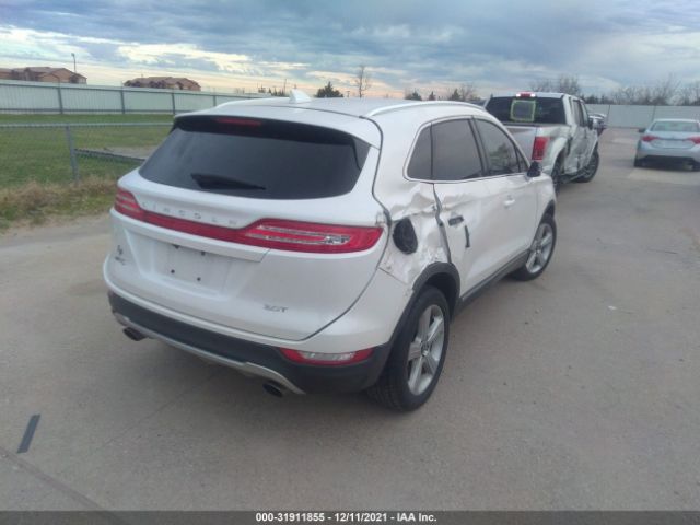 Photo 3 VIN: 5LMCJ1C9XJUL32945 - LINCOLN MKC 