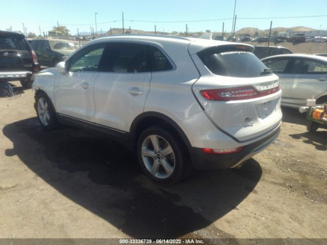 Photo 2 VIN: 5LMCJ1D93HUL57615 - LINCOLN MKC 