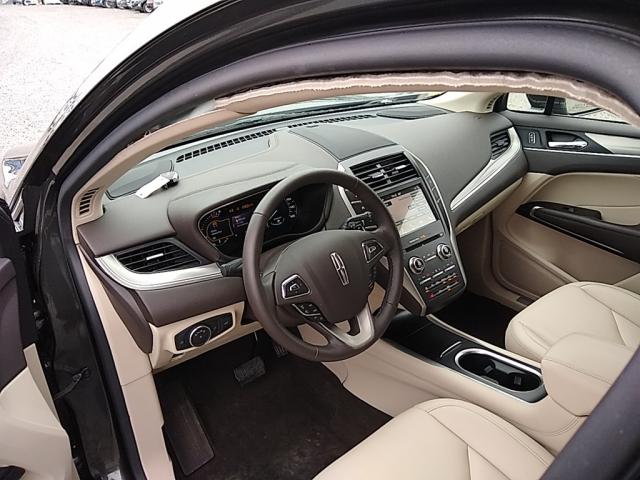 Photo 5 VIN: 5LMCJ1D95KUL31413 - LINCOLN MKC 