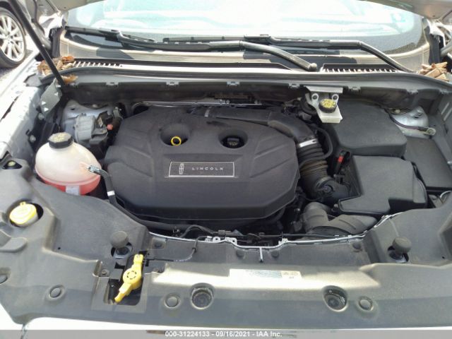 Photo 9 VIN: 5LMCJ1D96KUL16192 - LINCOLN MKC 