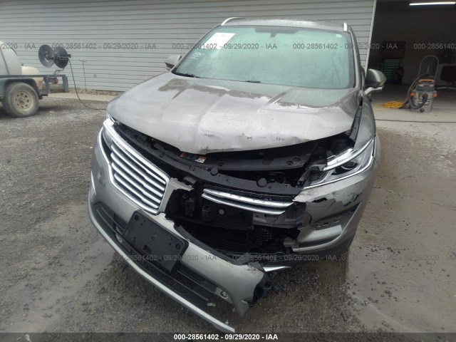 Photo 5 VIN: 5LMCJ1D9XHUL17001 - LINCOLN MKC 