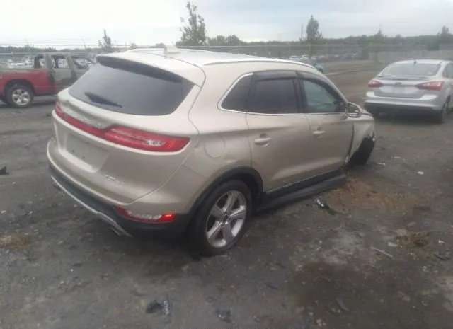 Photo 3 VIN: 5LMCJ1D9XHUL61242 - LINCOLN MKC 