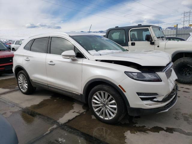 Photo 3 VIN: 5LMCJ1D9XKUL26787 - LINCOLN MKC 