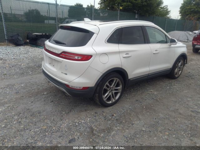 Photo 3 VIN: 5LMCJ2A92FUJ10156 - LINCOLN MKC 