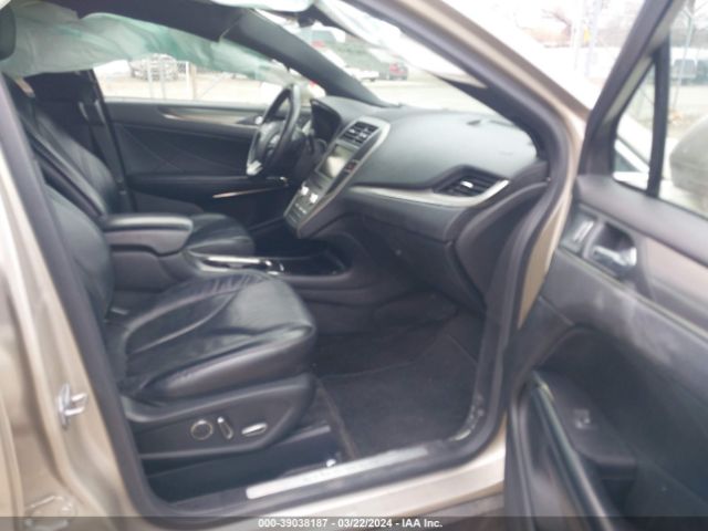 Photo 4 VIN: 5LMCJ2A93FUJ01062 - LINCOLN MKC 