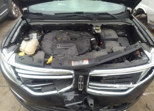 Photo 9 VIN: 5LMCJ2A99FUJ30615 - LINCOLN MKC 