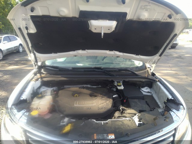 Photo 9 VIN: 5LMCJ2C90GUJ21848 - LINCOLN MKC 