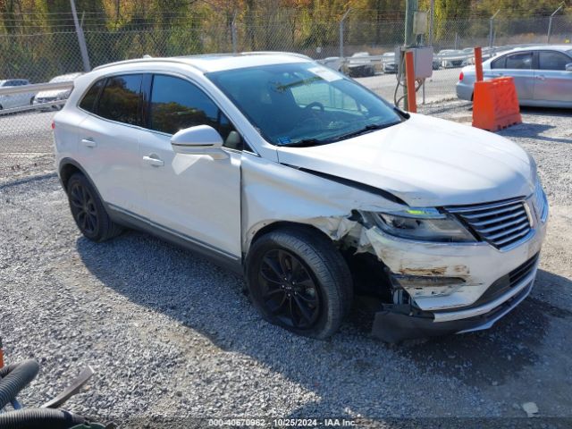 Photo 0 VIN: 5LMCJ2C90HUL39824 - LINCOLN MKC 