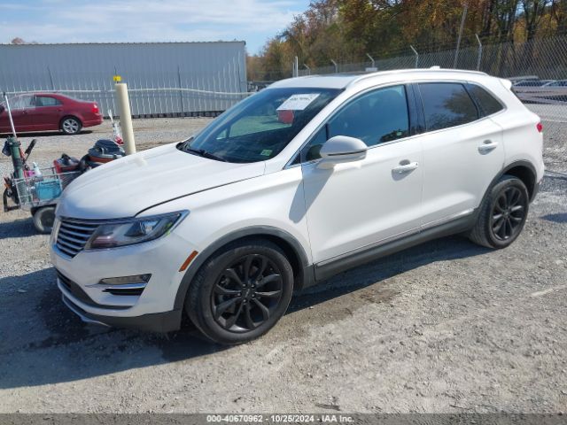 Photo 1 VIN: 5LMCJ2C90HUL39824 - LINCOLN MKC 