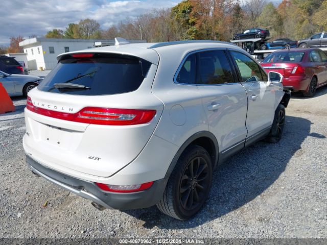 Photo 3 VIN: 5LMCJ2C90HUL39824 - LINCOLN MKC 