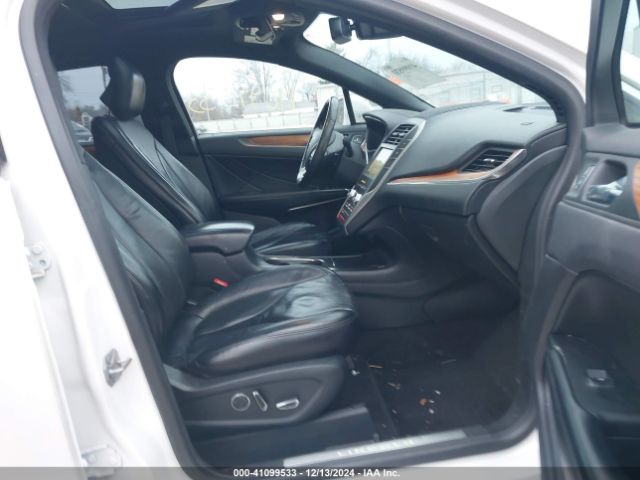 Photo 4 VIN: 5LMCJ2C90JUL30854 - LINCOLN MKC 