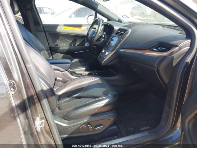 Photo 4 VIN: 5LMCJ2C91KUL04510 - LINCOLN MKC 