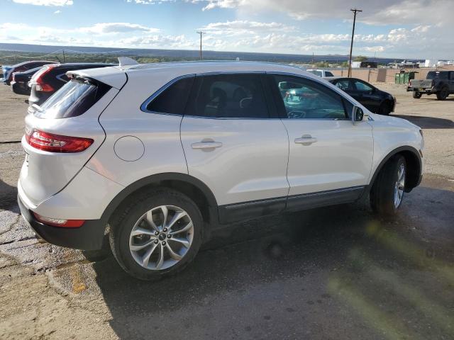 Photo 2 VIN: 5LMCJ2C91KUL45400 - LINCOLN MKC SELECT 