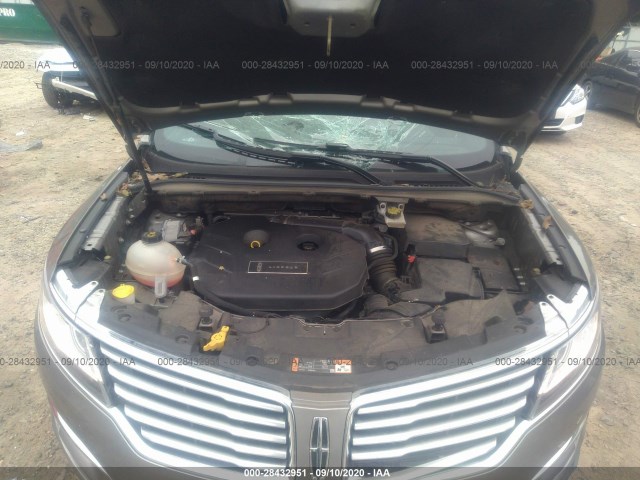 Photo 9 VIN: 5LMCJ2C92HUL50291 - LINCOLN MKC 