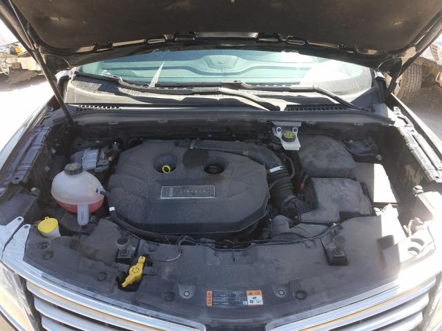 Photo 6 VIN: 5LMCJ2C92JUL31164 - LINCOLN MKC SELECT 