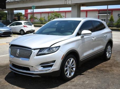 Photo 1 VIN: 5LMCJ2C92KUL34809 - LINCOLN MKC SELECT 