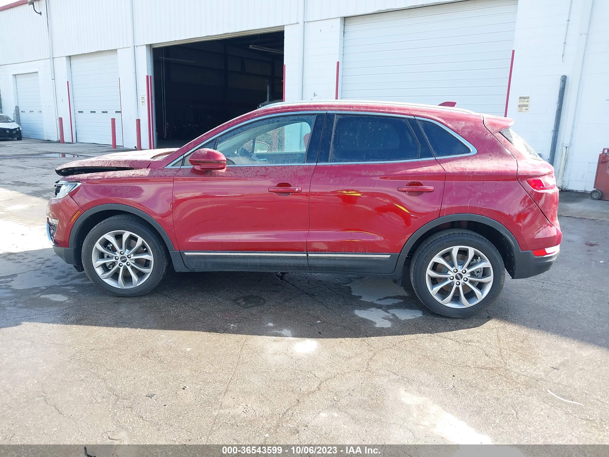 Photo 13 VIN: 5LMCJ2C93JUL32145 - LINCOLN MKC 