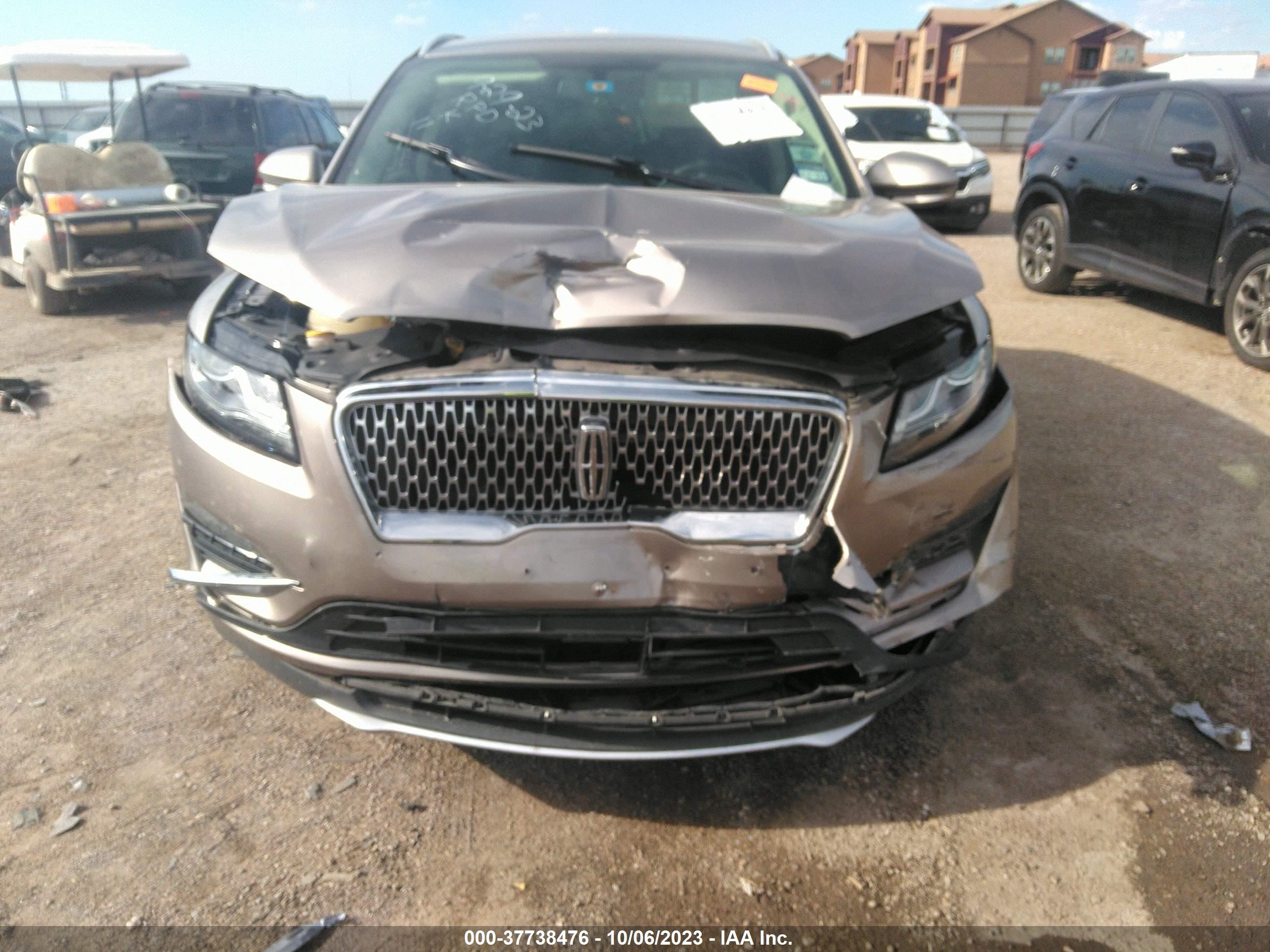 Photo 5 VIN: 5LMCJ2C93KUL42742 - LINCOLN MKC 