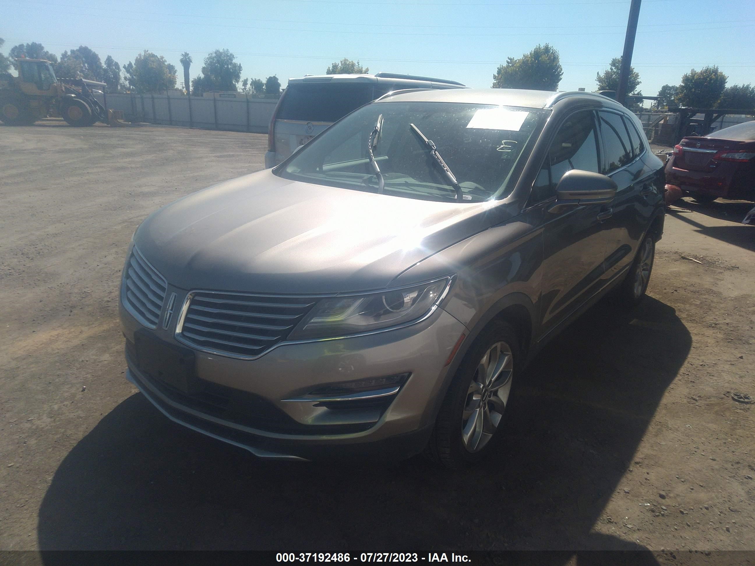 Photo 1 VIN: 5LMCJ2C94HUL16837 - LINCOLN MKC 