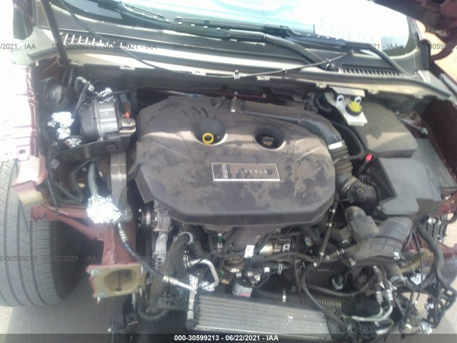 Photo 9 VIN: 5LMCJ2C95HUL58000 - LINCOLN MKC 