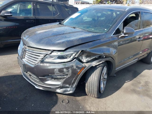 Photo 5 VIN: 5LMCJ2C95JUL12026 - LINCOLN MKC 