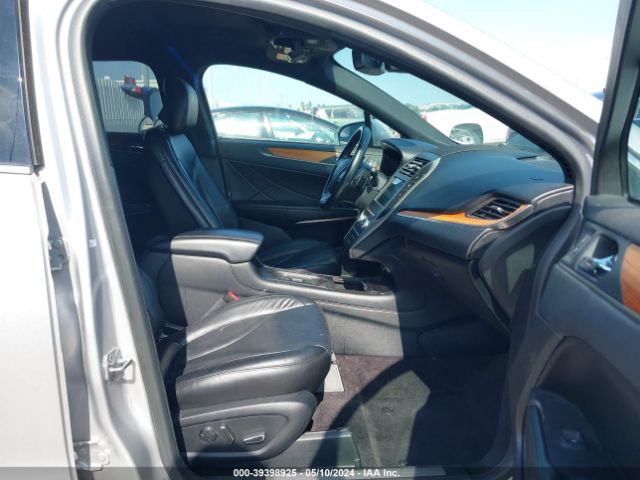 Photo 4 VIN: 5LMCJ2C95KUL00699 - LINCOLN MKC 