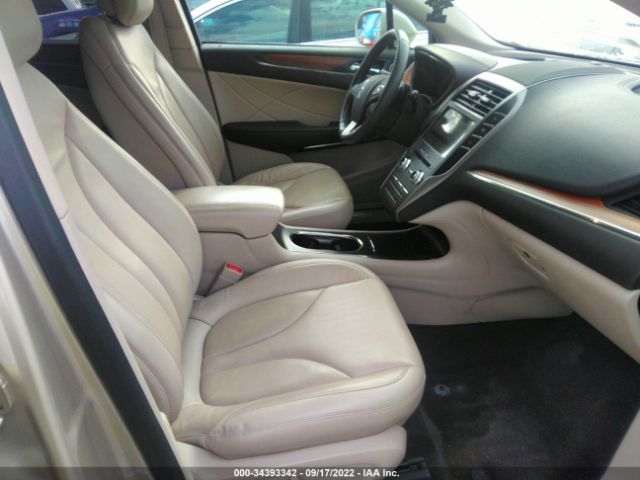 Photo 4 VIN: 5LMCJ2C96HUL03605 - LINCOLN MKC 