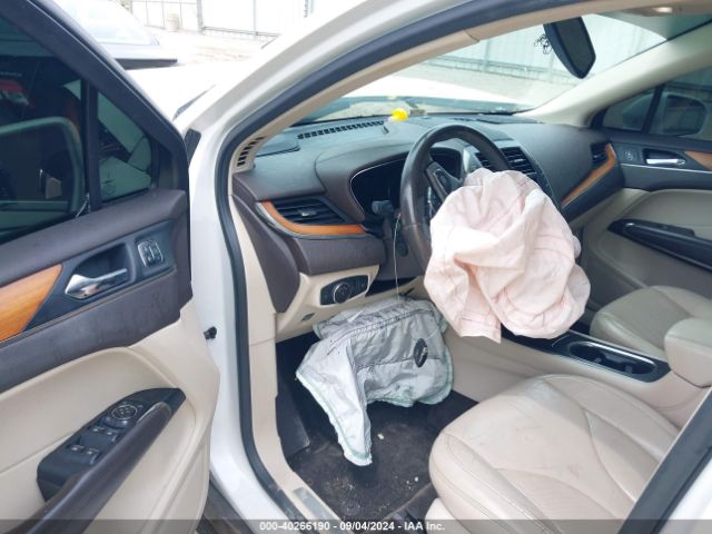 Photo 4 VIN: 5LMCJ2C97HUL01975 - LINCOLN MKC 