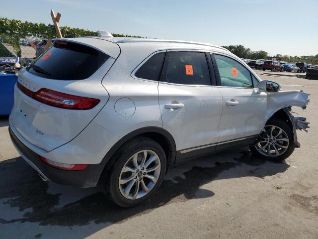 Photo 2 VIN: 5LMCJ2C97HUL08456 - LINCOLN MKC 