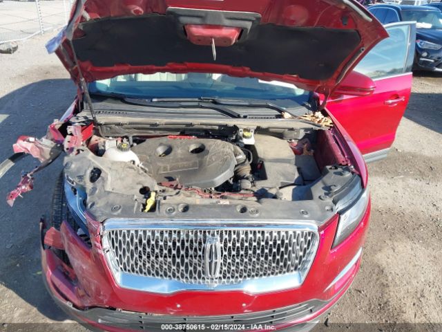 Photo 9 VIN: 5LMCJ2C97KUL37334 - LINCOLN MKC 