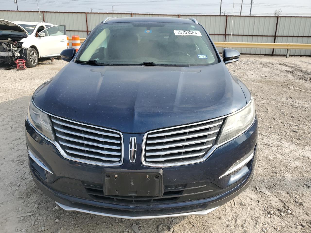 Photo 4 VIN: 5LMCJ2C98HUL04884 - LINCOLN MKC 