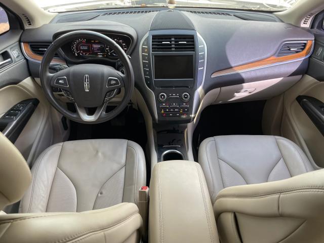 Photo 8 VIN: 5LMCJ2C98JUL04003 - LINCOLN MKC SELECT 