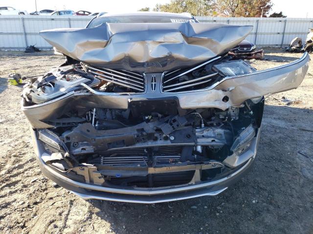 Photo 4 VIN: 5LMCJ2C99GUJ28250 - LINCOLN MKC 