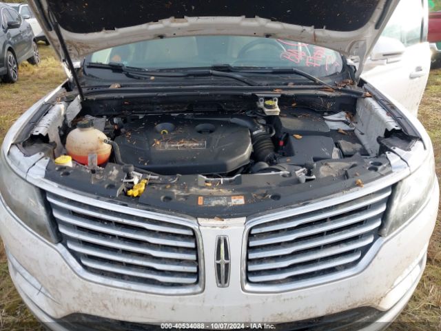 Photo 9 VIN: 5LMCJ2C9XHUL20973 - LINCOLN MKC 