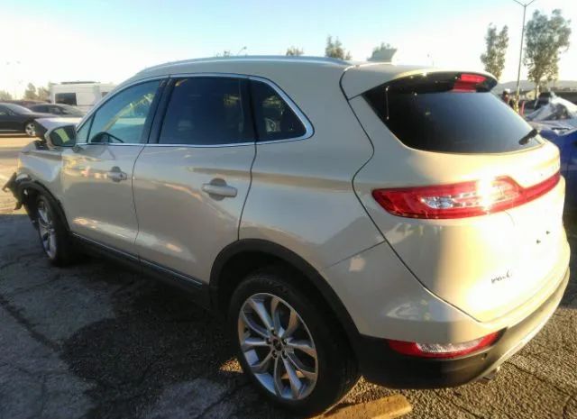 Photo 2 VIN: 5LMCJ2C9XJUL00695 - LINCOLN MKC 