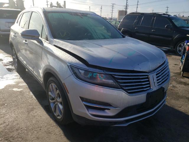 Photo 3 VIN: 5LMCJ2C9XJUL20686 - LINCOLN MKC SELECT 