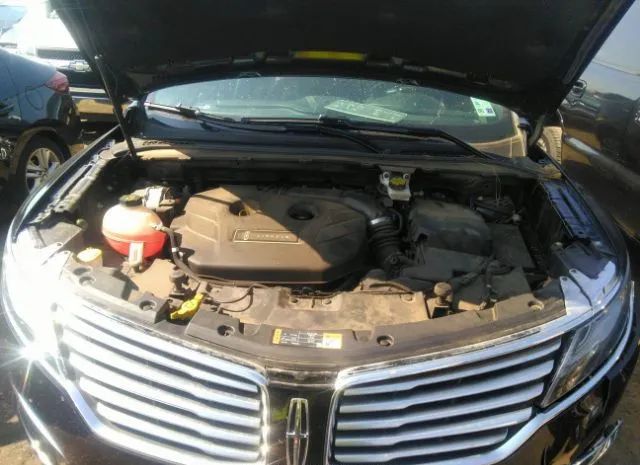 Photo 9 VIN: 5LMCJ2D91JUL29825 - LINCOLN MKC 