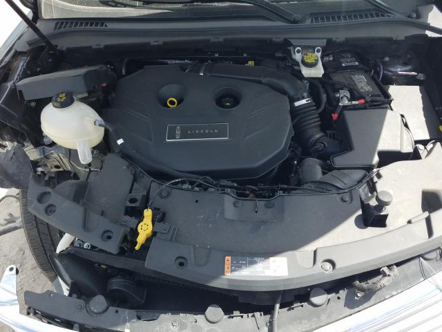 Photo 6 VIN: 5LMCJ2D93JUL15179 - LINCOLN MKC SELECT 